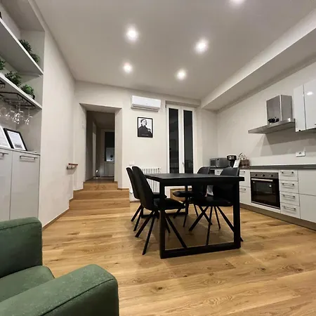 Courtyard 23 Διαμέρισμα *