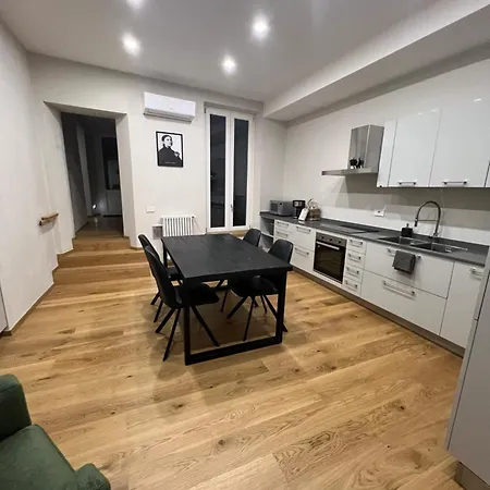 Appartamento Courtyard 23 *