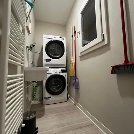 Courtyard 23 * Lucques