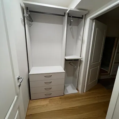 Appartamento Courtyard 23