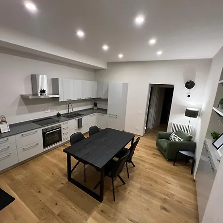 Apartamento Courtyard 23 *