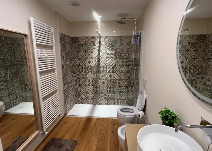 アパート Courtyard 23 ルッカ